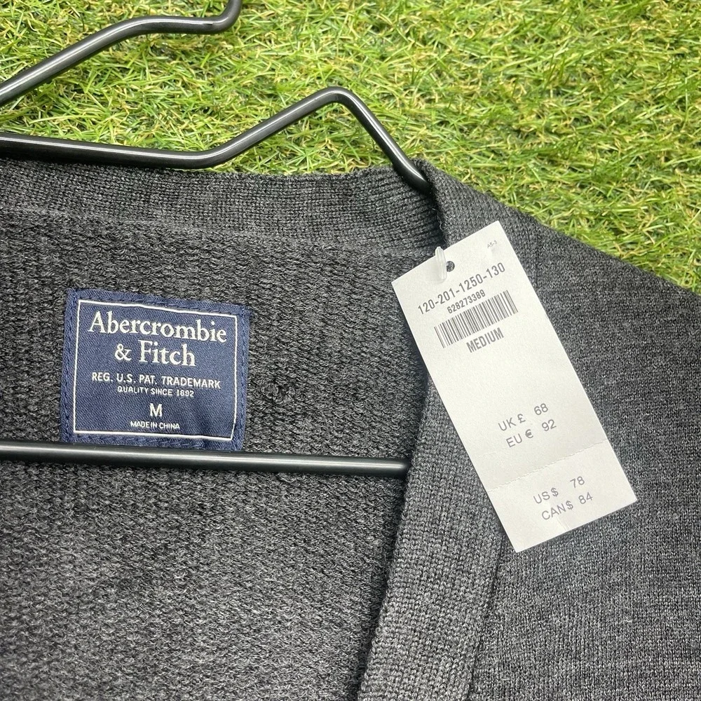 Abercrombie & Fitch Sweater Mens Medium Gray Merino Wool Cardigan Pockets NWT